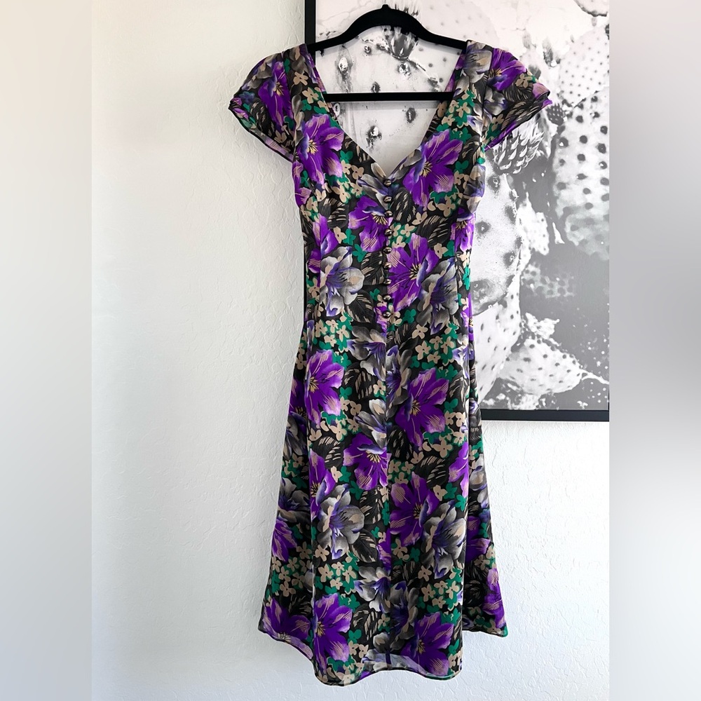 Vintage Dana Buchman 100% Silk Floral Purple Flowy Dress size 6